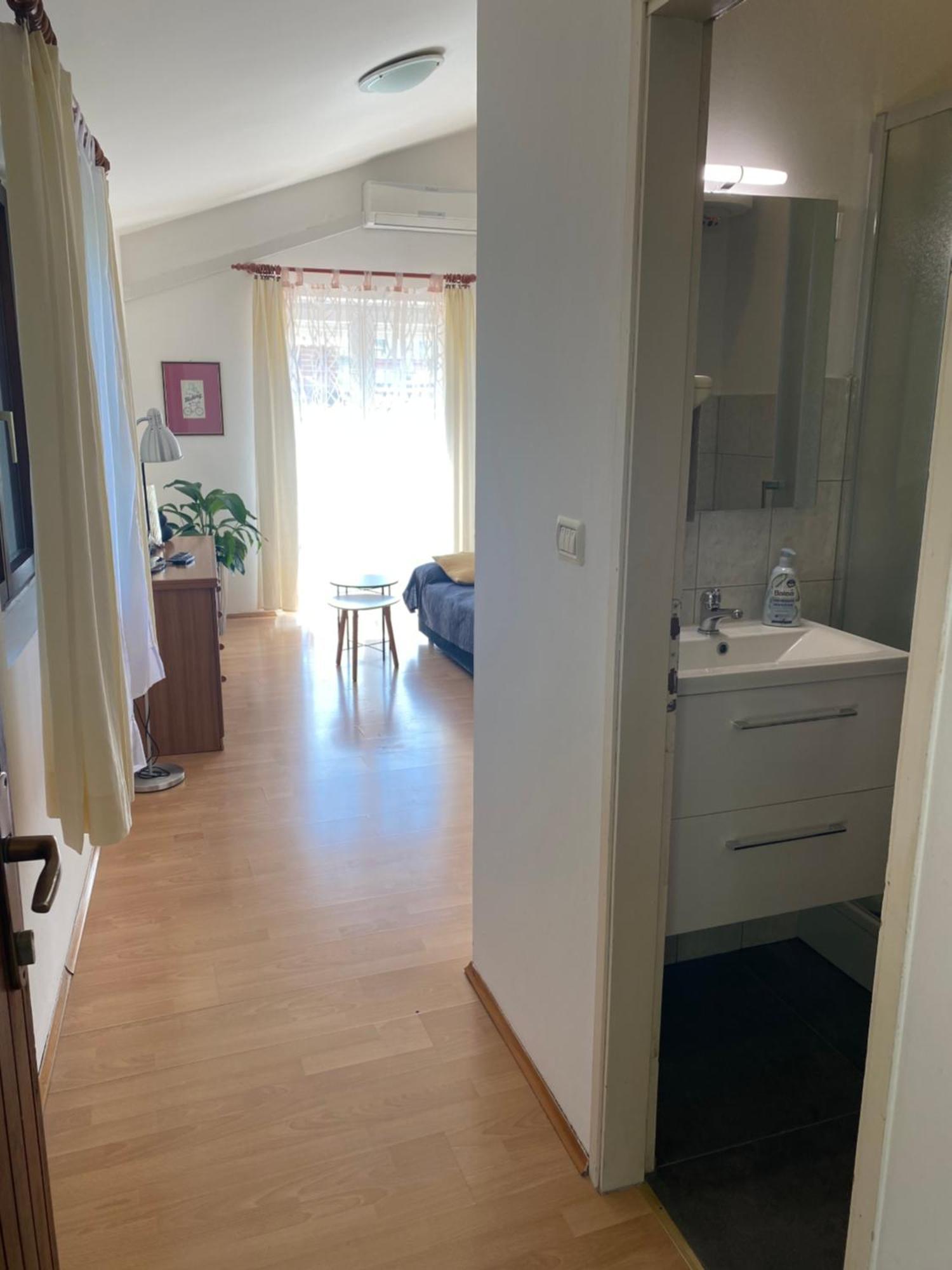 Apartments Tena With Private Parking Пула Экстерьер фото
