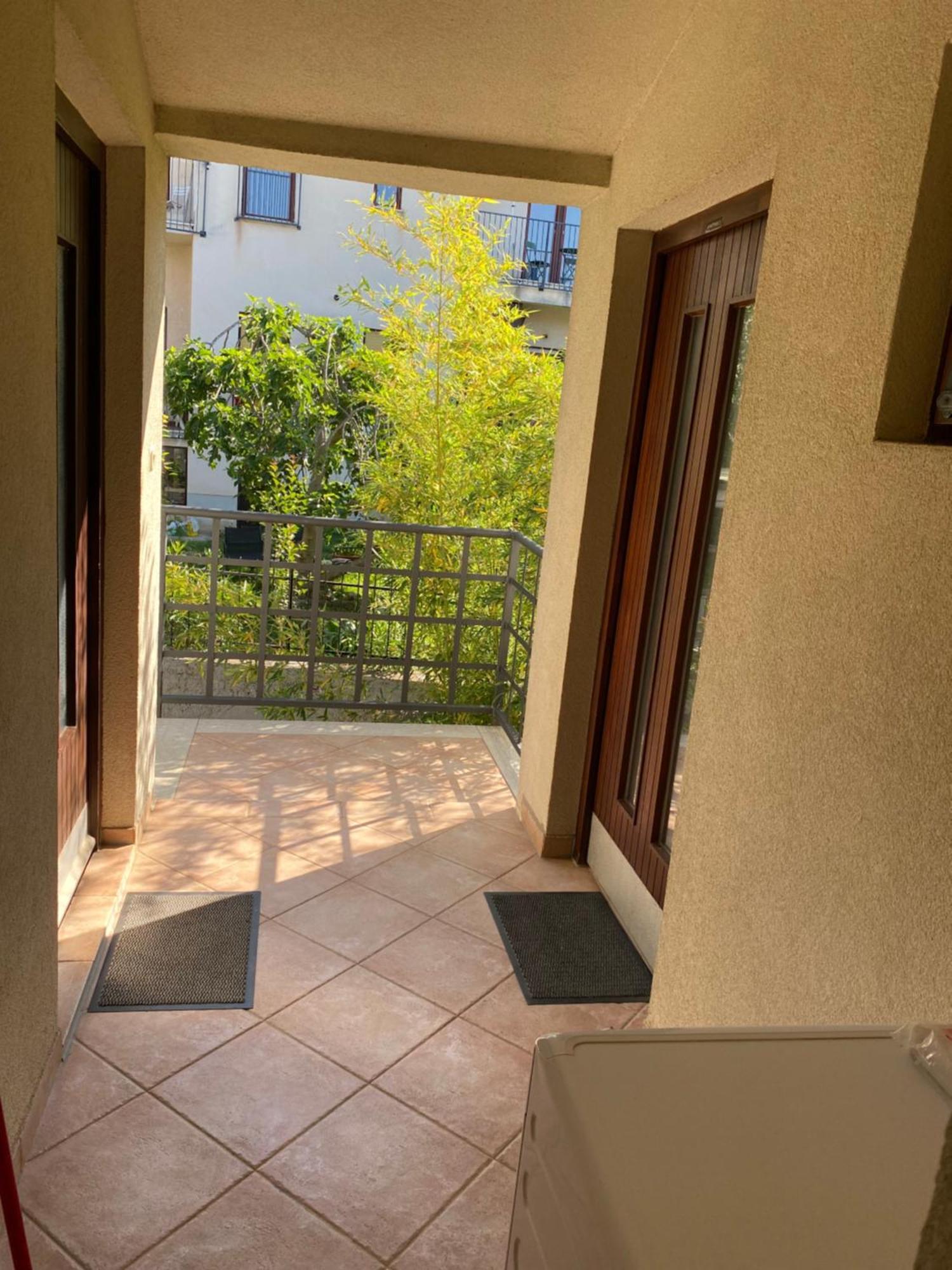 Apartments Tena With Private Parking Пула Экстерьер фото