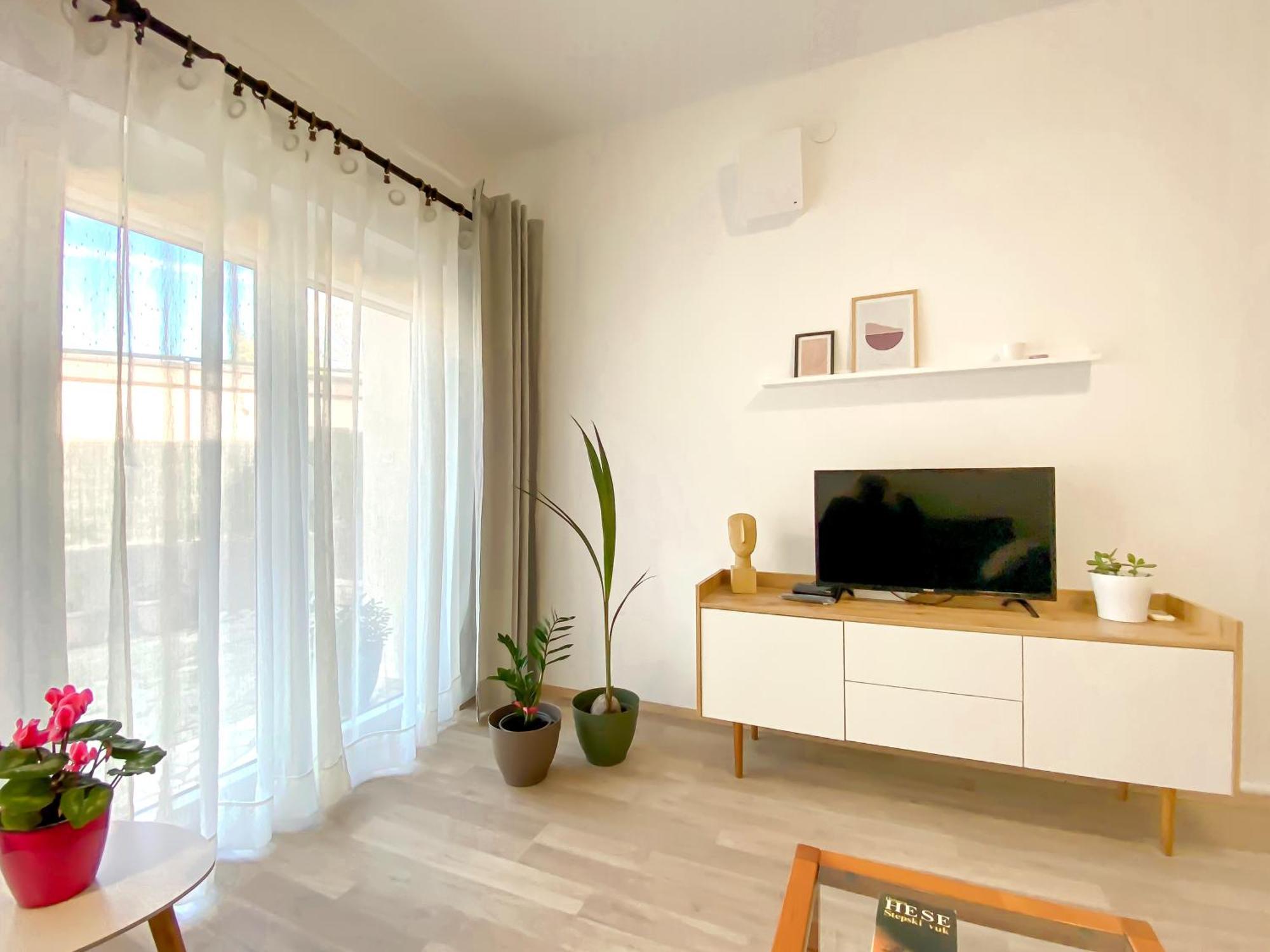 Apartments Tena With Private Parking Пула Экстерьер фото