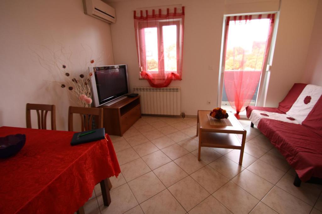 Apartments Tena With Private Parking Пула Номер фото