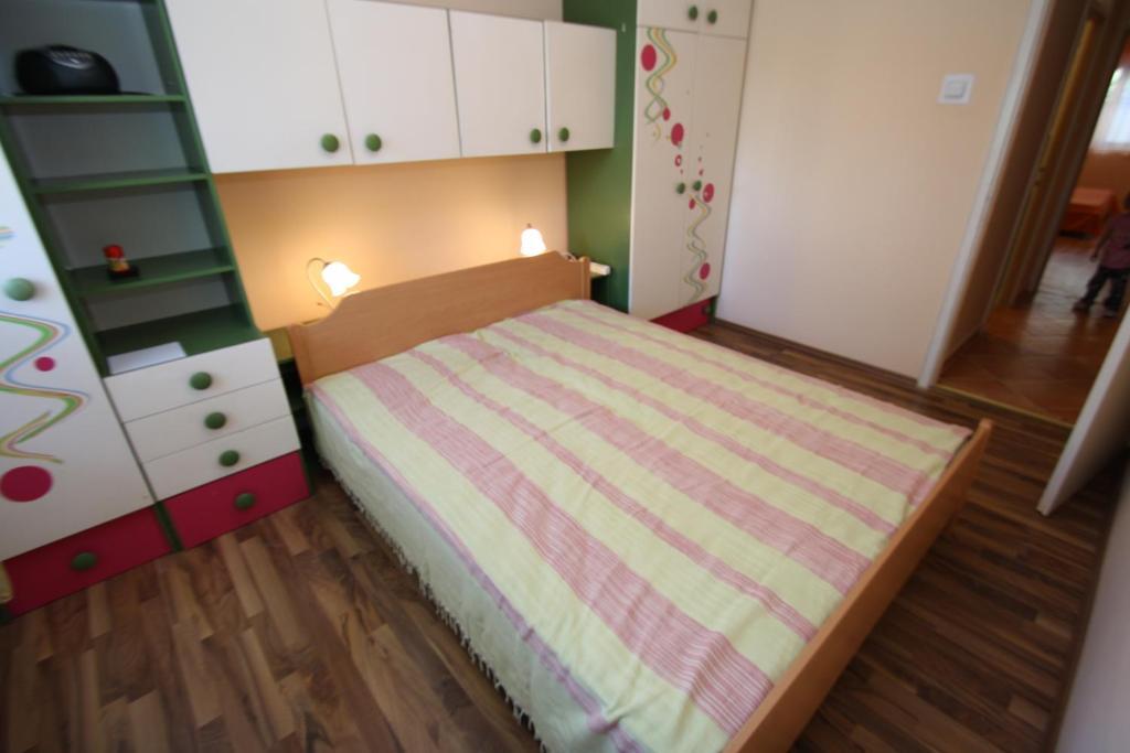 Apartments Tena With Private Parking Пула Номер фото