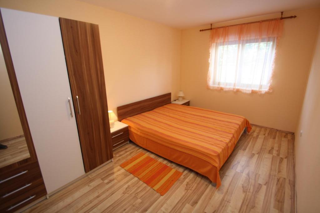Apartments Tena With Private Parking Пула Номер фото