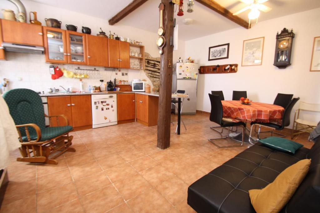 Apartments Tena With Private Parking Пула Номер фото